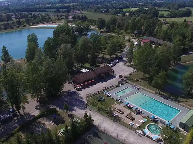 Campsite Les 3 Lacs du Soleil - Trept, Rhône-Alpes, France