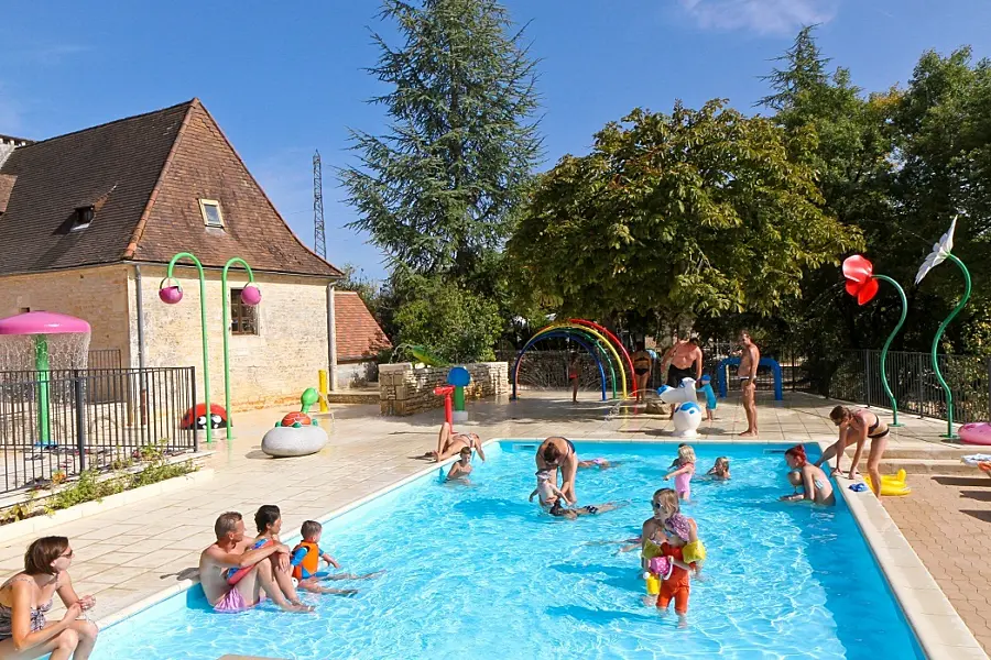 Camping Domaine de la Paille Basse - Soulliac, Dordogne, Frankrijk