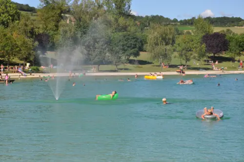 Camping Les 3 Lacs du Soleil - Trept, Rhône-Alpes, Frankrijk