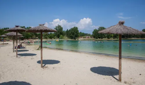 Camping Les 3 Lacs du Soleil - Trept, Rhône-Alpes, Frankrijk