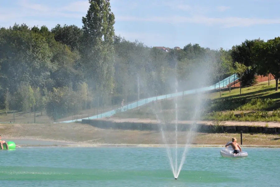 Camping Les 3 Lacs du Soleil - Trept, Rhône-Alpes, Frankrijk