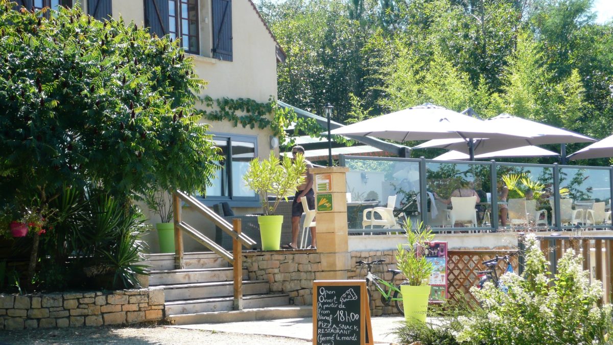 Campingplatz Les Charmes - Saint-André-d'Allas, Dordogne, Frankreich