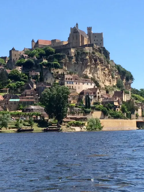 Camping Les Charmes - Saint-André-d'Allas, Dordogne, Frankrijk