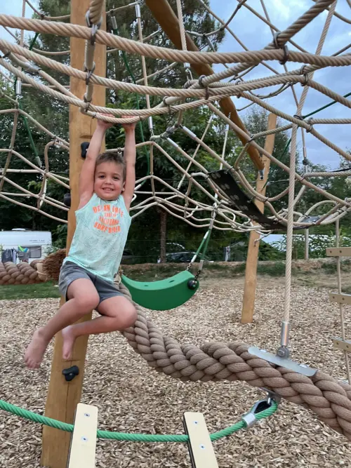 Camping Les Charmes - Saint-André-d'Allas, Dordogne, Frankrijk